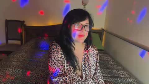 OxiXLove online show from 07.14.26