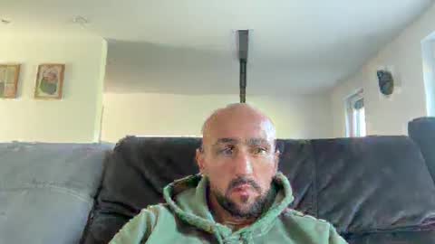 Snapshot of oxlade59 chatting on 10.06.25 oxlade59 online show from 10.06.25