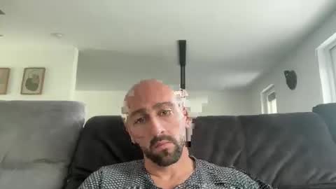 Snapshot of oxlade59 chatting on 10.21.25 oxlade59 online show from 10.21.25