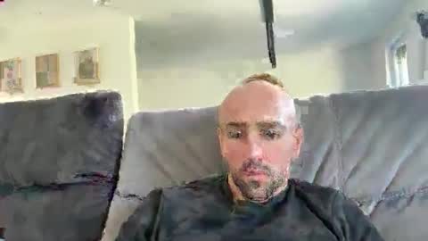 Snapshot of oxlade59 chatting on 03.28.26 oxlade59 online show from 03.28.26