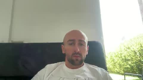 Snapshot of oxlade59 chatting on 03.29.26 oxlade59 online show from 03.29.26