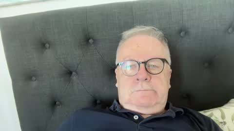 Snapshot of ozhairybearxxxx chatting on 03.29.26 ozhairybearxxxx online show from 03.29.26
