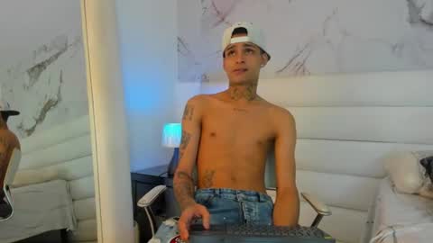 ozuna_hot_ online show from 07.16.26