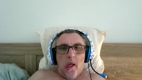 Snapshot of ozzie_male77 chatting on 10.26.25 Brian online show from 10.26.25