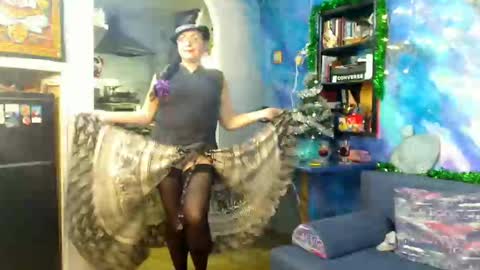 Ozzy Helen online show from 12.24.24