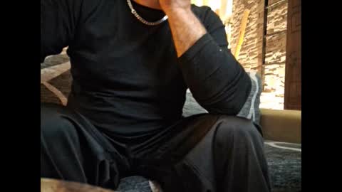 Snapshot of p326032 chatting on 11.08.25 p326032 online show from 11.08.25