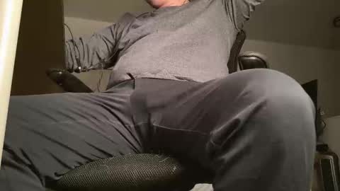 Snapshot of p4geturner chatting on 11.03.25 p4geTurner online show from 11.03.25