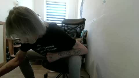 Snapshot of p83291869 chatting on 04.26.26 p83291869 online show from 04.26.26