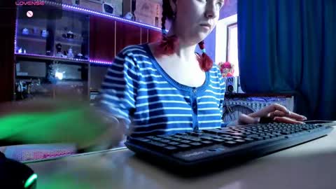 Ella online show from 03.09.25