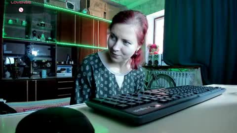 Ella online show from 03.11.25