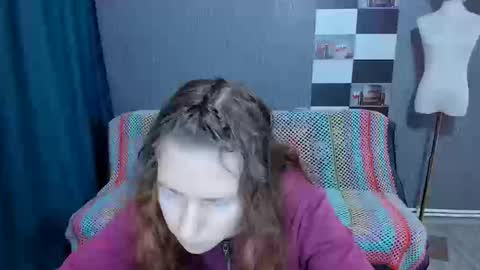 Ella online show from 02.04.26