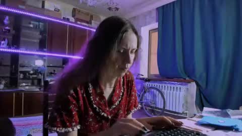 Ella online show from 06.21.26