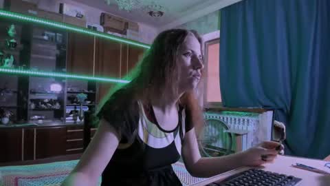 Ella online show from 06.24.26