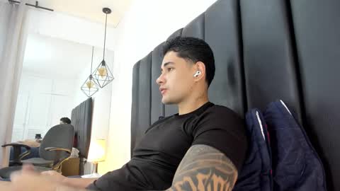 Javi    online show from 02.05.26