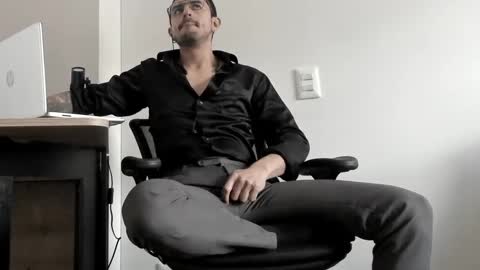 Snapshot of pablo_rincon95 chatting on 01.06.25 pablo rincon95 online show from 01.06.25