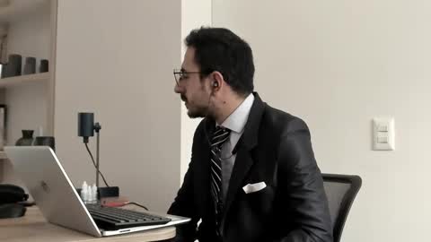 Snapshot of pablo_rincon95 chatting on 01.14.25 pablo rincon95 online show from 01.14.25