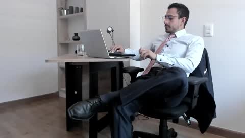 Snapshot of pablo_rincon95 chatting on 01.19.25 pablo rincon95 online show from 01.19.25