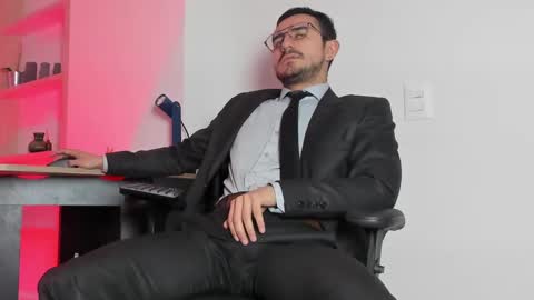 Snapshot of pablo_rincon95 chatting on 02.24.25 pablo rincon95 online show from 02.24.25