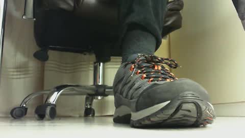 Snapshot of pablomenesssl chatting on 01.26.25 Pablo Meness online show from 01.26.25