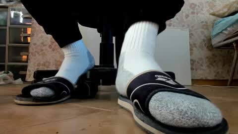 Snapshot of pablomenesssl chatting on 11.07.25 Pablo Meness online show from 11.07.25