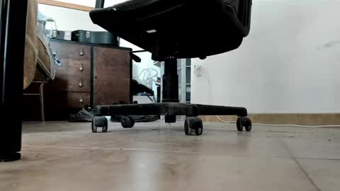 Snapshot of pablomenesssl chatting on 04.27.26 Pablo Meness online show from 04.27.26