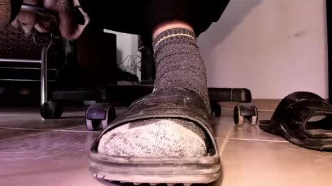 Snapshot of pablomenesssl chatting on 05.08.26 Pablo Meness online show from 05.08.26
