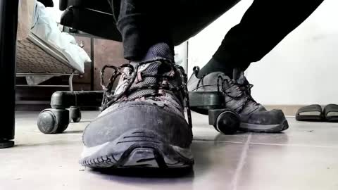 Snapshot of pablomenesssl chatting on 05.12.26 Pablo Meness online show from 05.12.26