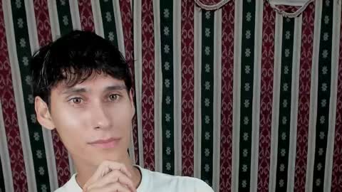 Snapshot of paimon_goetia chatting on 11.04.25 Alexander Grigori online show from 11.04.25