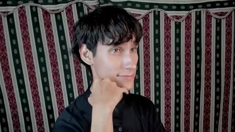 Snapshot of paimon_goetia chatting on 11.17.25 Alexander Grigori online show from 11.17.25