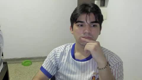 Snapshot of pakun_ chatting on 05.14.26 pakun_ online show from 05.14.26