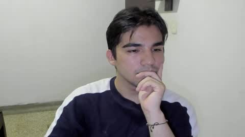 Snapshot of pakun_ chatting on 05.18.26 pakun_ online show from 05.18.26