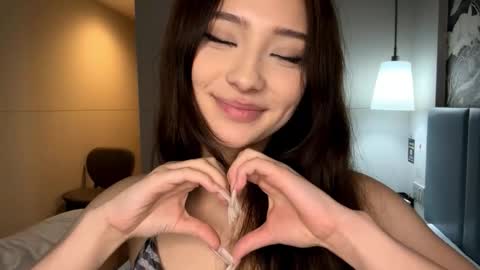 Paw Paw online show from 01.05.26