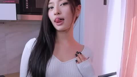 Paw Paw online show from 07.26.26