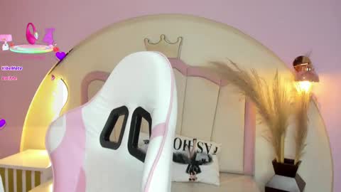 Snapshot of pamela_monroy_ chatting on 04.23.26 Princess Pamela online show from 04.23.26