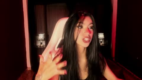 Snapshot of pamelaascott chatting on 05.12.26 P A M online show from 05.12.26