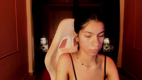 Snapshot of pamelaascott chatting on 05.30.26 P A M online show from 05.30.26