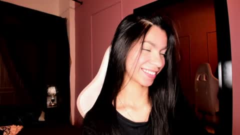 Snapshot of pamelaascott chatting on 07.07.26 P A M online show from 07.07.26