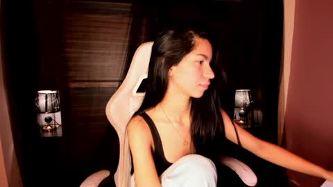 Snapshot of pamelaascott chatting on 07.16.26 P A M online show from 07.16.26