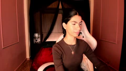 Snapshot of pamelaascott chatting on 07.23.26 P A M online show from 07.23.26