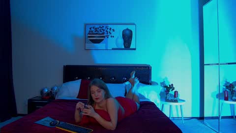 Snapshot of pamelablair chatting on 01.25.25 Pamela Blair online show from 01.25.25