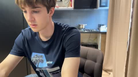 Snapshot of panda_b0y chatting on 05.18.26 Roman online show from 05.18.26
