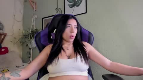 Ana Laura online show from 04.25.26