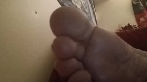 Snapshot of pantslesstraveler_plt chatting on 12.16.24 PantsLessTraveler online show from 12.16.24