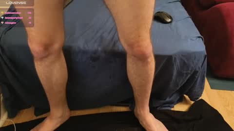 Snapshot of pantslesstraveler_plt chatting on 03.07.25 PantsLessTraveler online show from 03.07.25