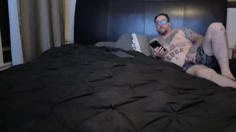 Snapshot of pantyhoseaddict666 chatting on 12.02.25 pantyhoseaddict666 online show from 12.02.25