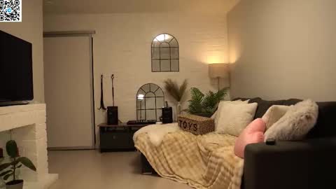 Snapshot of pantykrist chatting on 02.27.26 Kristina Kriss online show from 02.27.26