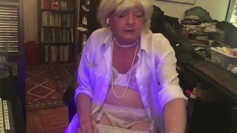 Snapshot of pantyvloletlace chatting on 02.27.26 Pantyvioletlace online show from 02.27.26