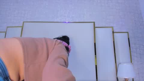 Paola  online show from 01.18.26