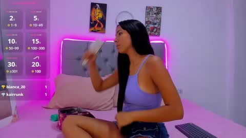 paola online show from 03.11.25