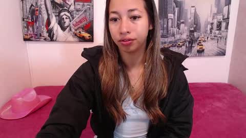 Paola online show from 05.04.26